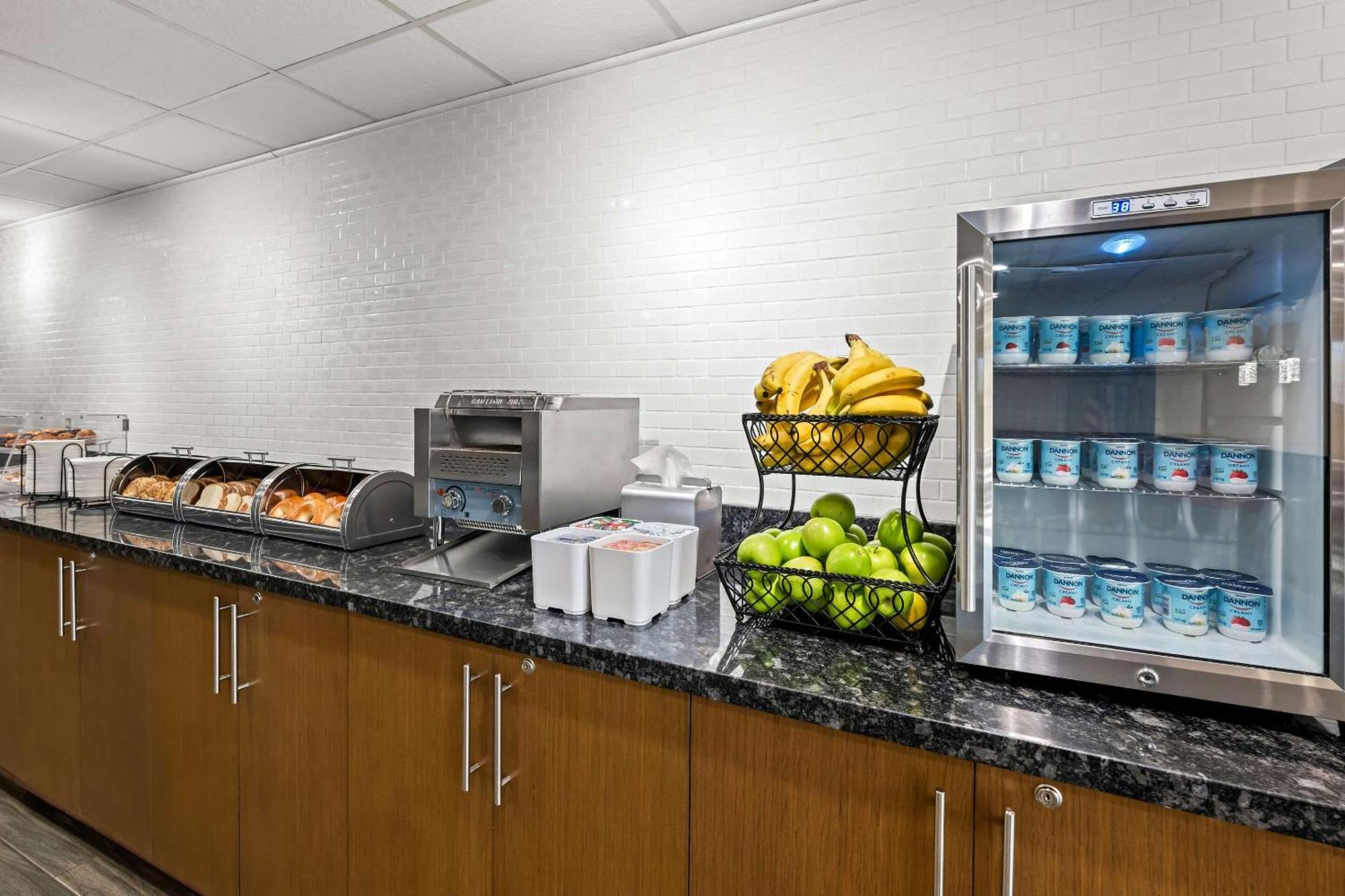 The Penn Stroud, Stroudsburg - Poconos, Ascend Hotel Collection Экстерьер фото