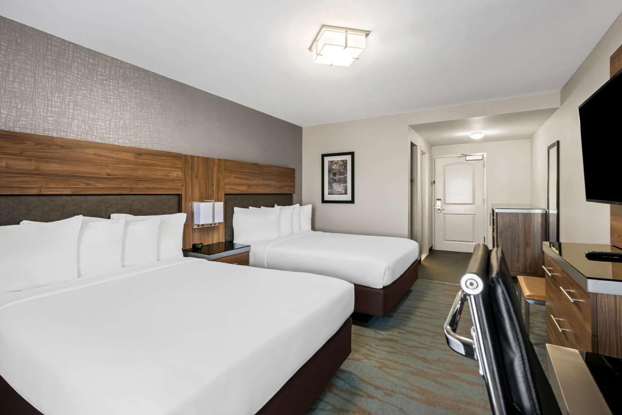 The Penn Stroud, Stroudsburg - Poconos, Ascend Hotel Collection Экстерьер фото
