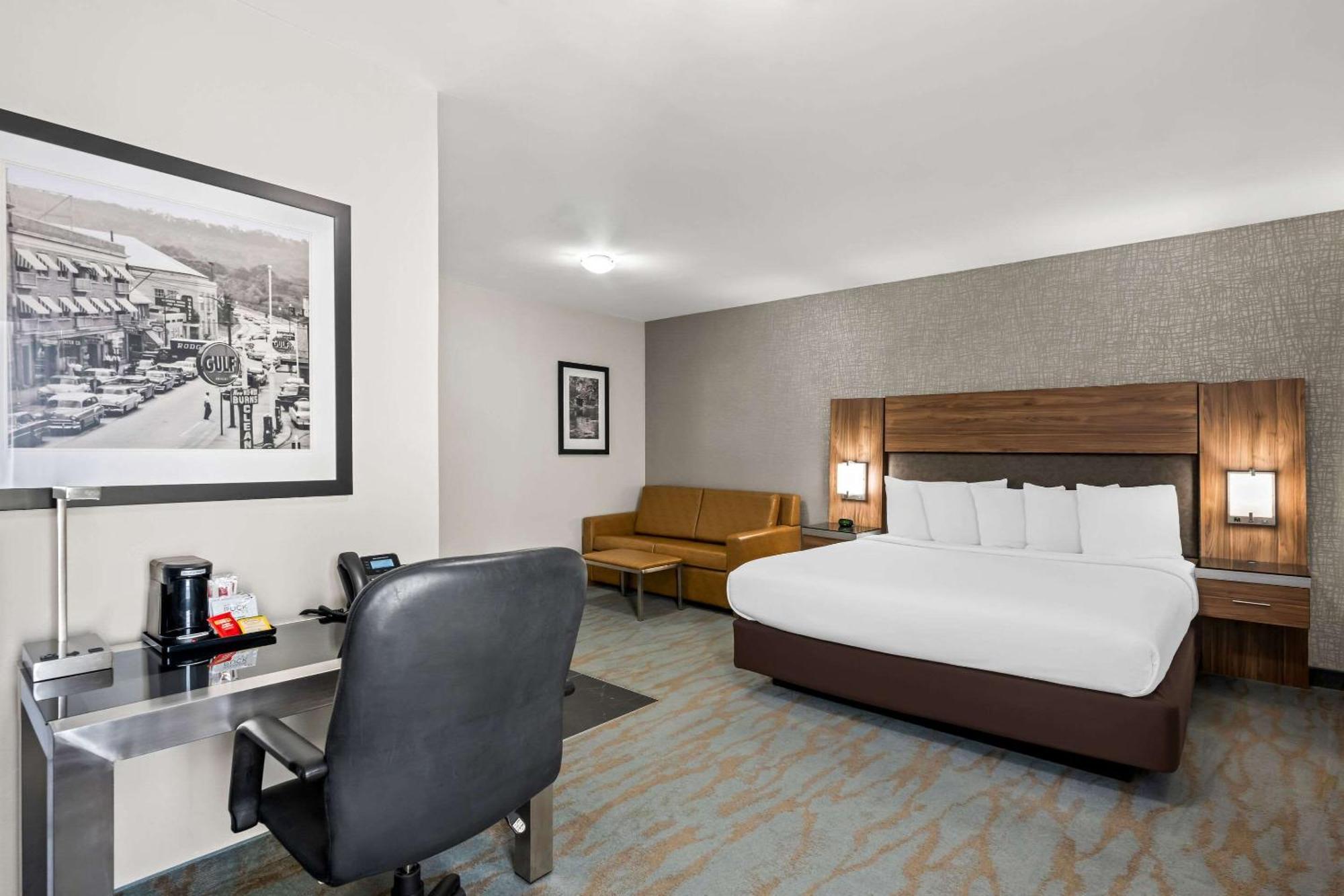 The Penn Stroud, Stroudsburg - Poconos, Ascend Hotel Collection Экстерьер фото