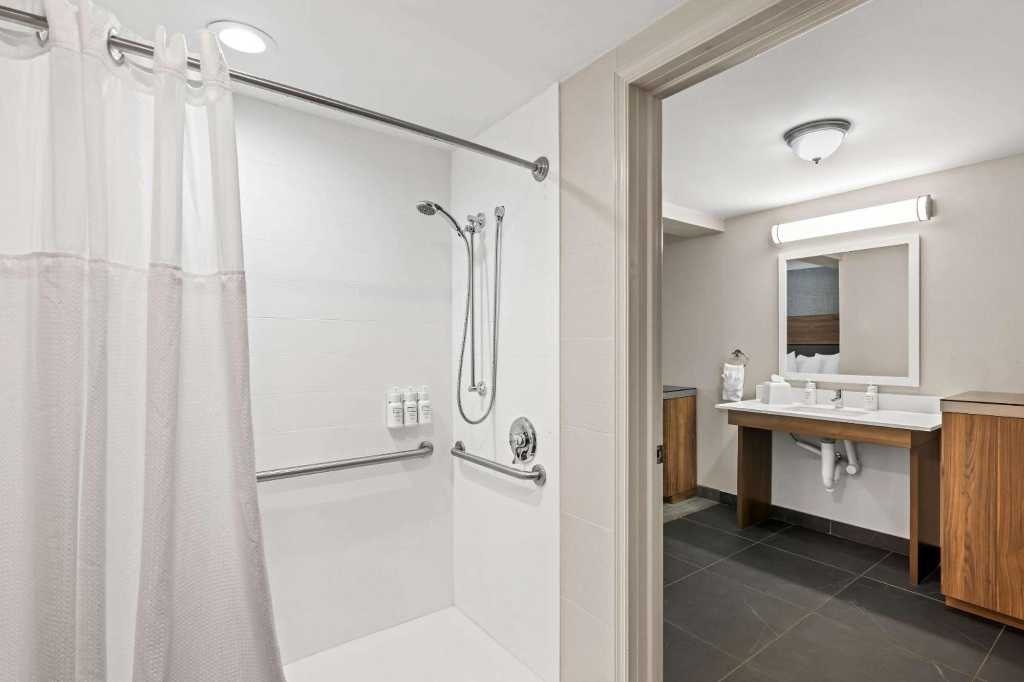 The Penn Stroud, Stroudsburg - Poconos, Ascend Hotel Collection Экстерьер фото