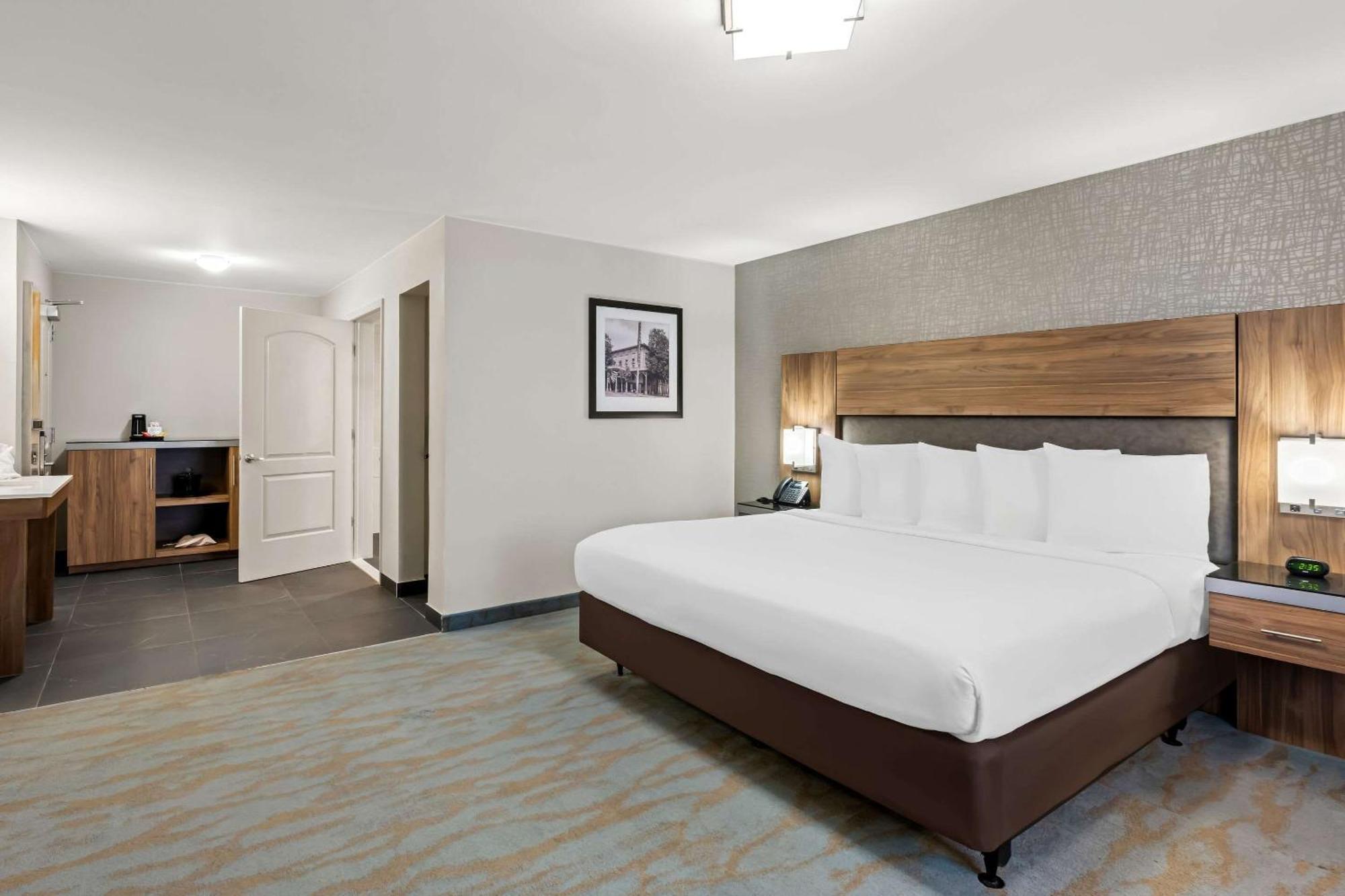 The Penn Stroud, Stroudsburg - Poconos, Ascend Hotel Collection Экстерьер фото