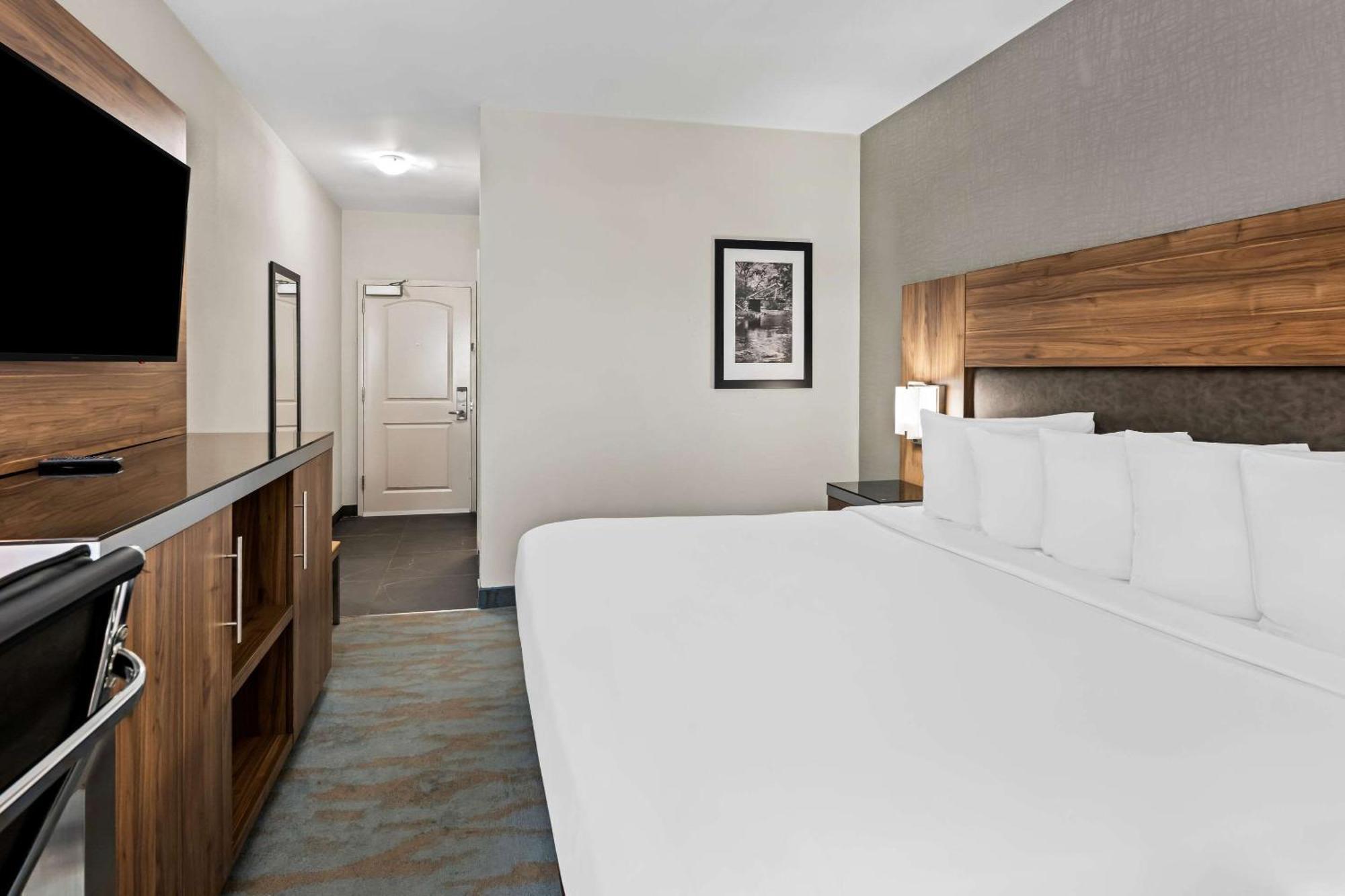 The Penn Stroud, Stroudsburg - Poconos, Ascend Hotel Collection Экстерьер фото